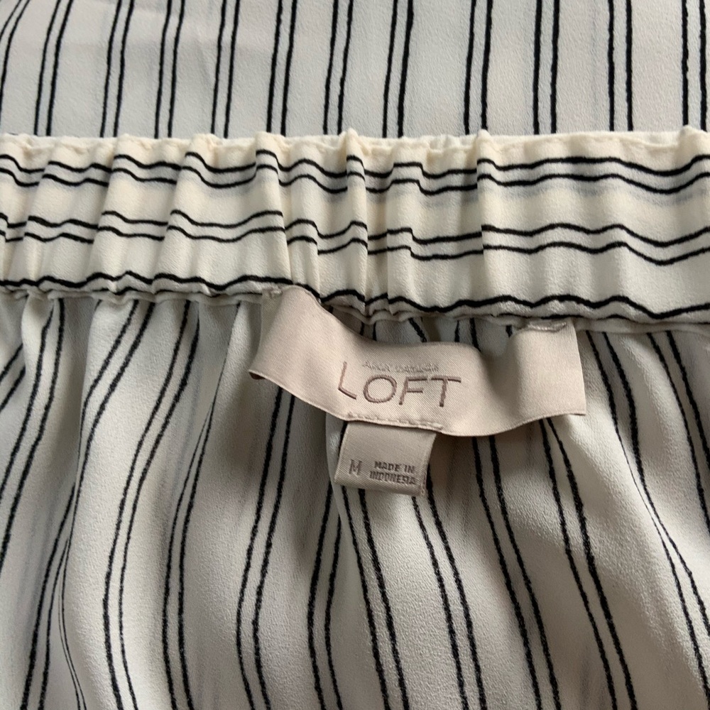 Ruffle Sleeve Loft Flair Sleeves Stripe Top Cold Shoulder M #L1 - Picture 6 of 6